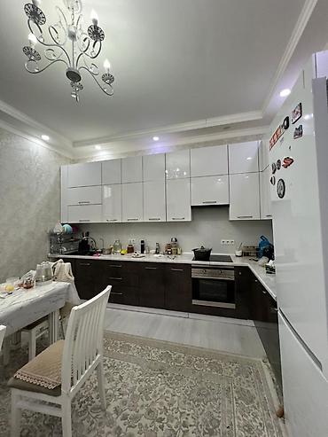 Продажа домов: Дом, 300 м², 7 комнат, Риэлтор — 9