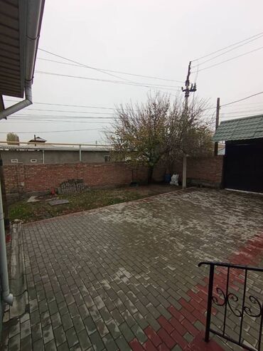 сдаю дом рухий мурас: 100 кв. м, 6 бөлмө, Жертөлө, ороо, Забор, тосулган