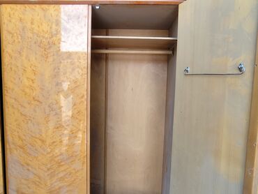 Спальные гарнитуры: Спальный гарнитур, Б/у, Двуспальная кровать, Шкаф, Трюмо, Другая страна производитель, Дерево, Платная доставка, цвет - Оранжевый at lalafo.kg — 6 Спальные гарнитуры: Спальный гарнитур, Б/у, Двуспальная кровать, Шкаф, Трюмо, Другая страна производитель, Дерево, Платная доставка, цвет - Оранжевый — 6