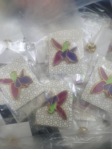 Digər ofis ləvazimatları: Hamsini 1 qiymete satanlara verirem.Cox ucuz duwur — 10