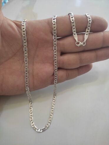 qaqa stil: Gümüş rəngli zəncir kolye - Material: metal zəncir, parlaq–mat
