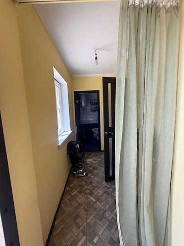 Продажа коттеджей и домов: 5 и более комнат, 143 м², 5 соток, Ош, Собственник — 22