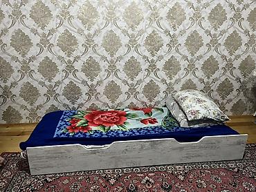 carpayi alti: İki mərtəbəli çarpayı və əlavə çəkilən alt çarpayı - Material: ağac — 2