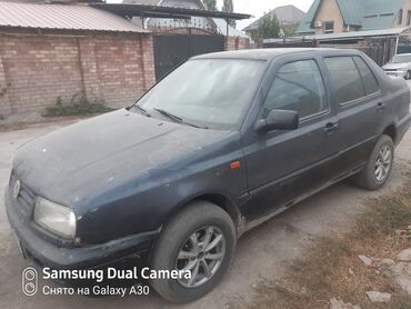 поло фольксваген: Volkswagen Vento: 1992 г., Седан