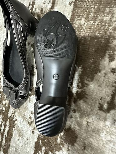 Krasofkalar və idman ayaqqabıları: Maştağadadır Çox az istifadə olunub İçində tam təzəsi də var — 25