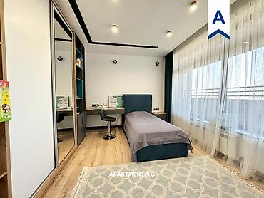 Продажа коттеджей и домов: 6 комнат и более, 519 м², 6 соток, Бишкек — 25