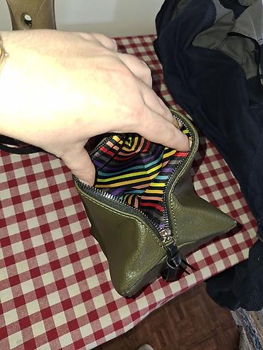 Torbe: Torba preko ramena – maslinasto zelena, sa šarenom prugastom postavom — 9