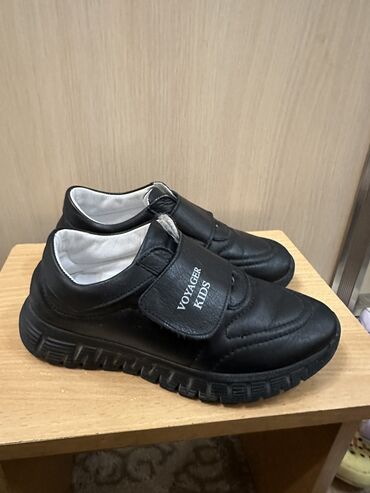 стельки для обуви: Туфли-кроссовки Турция Размер 34 (маломерят) Состояние идеальное