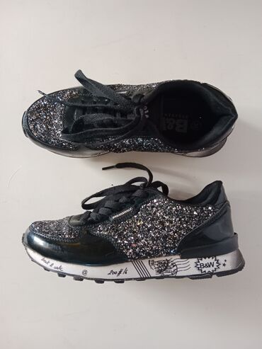 skechers 35: Size - 35