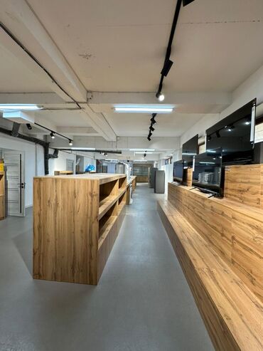 Офисы: Продаю Офис 384 м², С ремонтом, Многоэтажное здание, Цокольный этаж этаж — 6