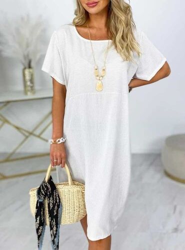 haljine lazarevac: 2XL (EU 44), color - White, Short sleeves at lalafo.rs haljine lazarevac: 2XL (EU 44), color - White, Short sleeves