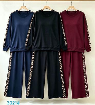 Kompleti: 10. Komplet za punije
2XL 3XL 4XL 
Cena : 3.600 dinara H — 4