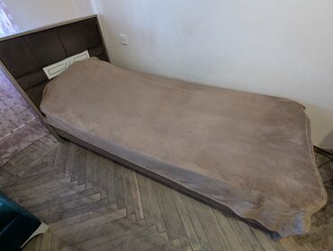 Təknəfərlik çarpayı, Bazasız, Matras ilə, Siyirməsiz, Azərbaycan