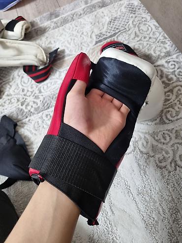 Спортивная форма: Для мальчиков и девочек ростом 120-130см состояние отличное, носили — 4