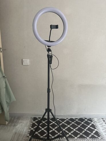 лампа для видео: Продаю кольцевую лампу 30 см диаметр