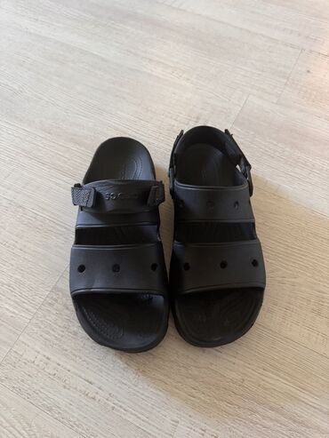обувь подростковый: Crocs новые оригинальные, 42 размер, район вефа