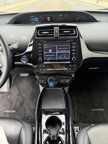 prius plus: Toyota Prius: 2019 г., 1.8 л, Вариатор, Гибрид, Хэтчбэк — 9