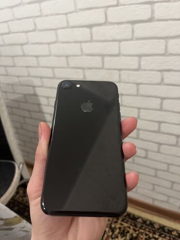 Уюлдук телефондор жана аксессуарлар: IPhone 7, Колдонулган, 128 ГБ, Кара, Коргоочу айнек, Каптама, Кабель, 100 %