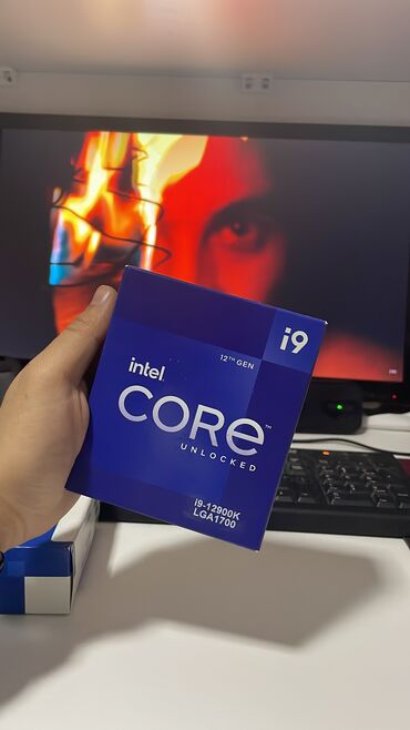 Prosessorlar: Prosessor Intel Core i9 i9-12900K, > 4 GHz, > 8 nüvə, Yeni