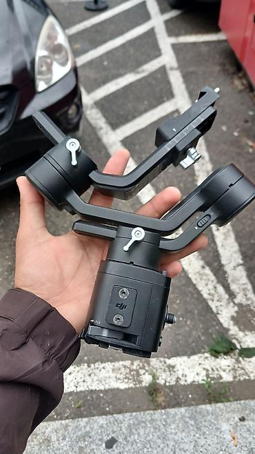 bluetooth modul: DJI Ronin-SC 3 oxlu əl stabilizatoru - Yüngül və kompakt — 4