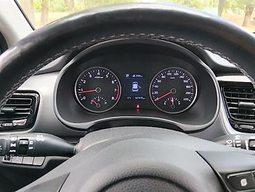 sprinter bazar: Kia Stonic: 2019 г., 1.4 л, Автомат, Бензин, Кроссовер — 4