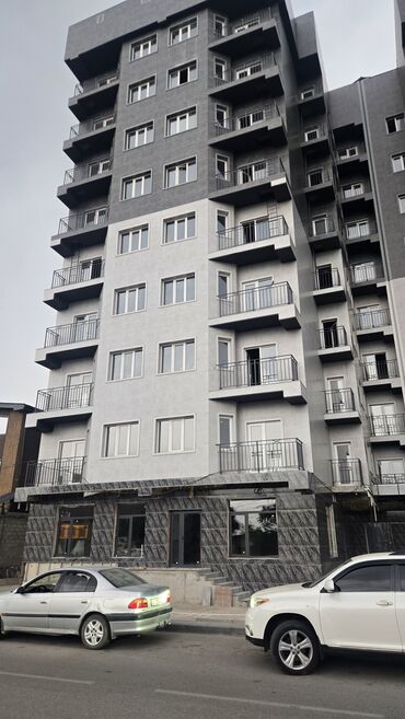 офис в бизнес центре: Продаю коммерческое помещение 65м² и 130м² по ул. Гражданская 24