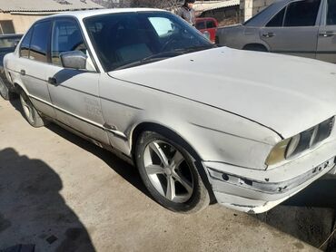 BMW: BMW 520: 1991 г., 2 л, Механика, Бензин, Седан