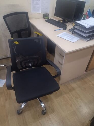 Masa və oturacaq dəstləri: Ofis mebelleri yaxşı vəzyətdə ikinci əl bir komplexteklinde sərfəli — 5