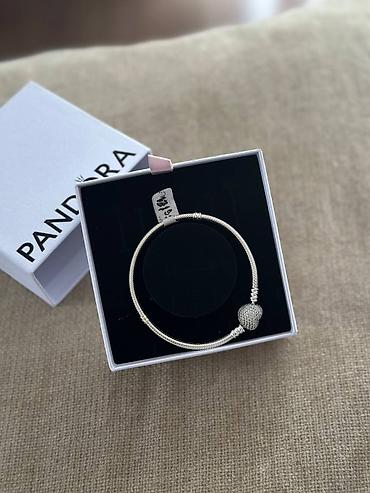 Серебряные браслеты: Пандора 925 проба Серебро С оформлением (в комплекте фирменный at lalafo.kg — 9 Серебряные браслеты: Пандора 925 проба Серебро С оформлением (в комплекте фирменный — 9