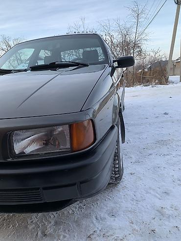 Volkswagen: Volkswagen Passat: 1992 г., 1.8 л, Механика, Бензин, Седан at lalafo.kg — 2 Volkswagen: Volkswagen Passat: 1992 г., 1.8 л, Механика, Бензин, Седан — 2
