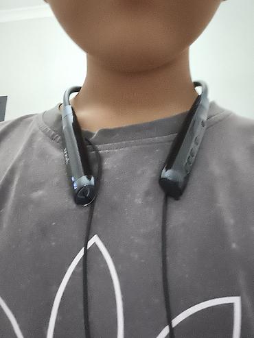 Аудиотехника: Беспроводные наушники-гарнитура с оголовьем на шею (neckband) — 3