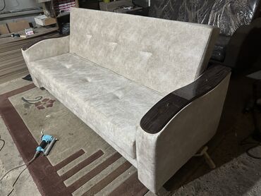 Угловые диваны: Новые раскладные диваны.прямо из цеха. Расцветки много. Ткан — 5