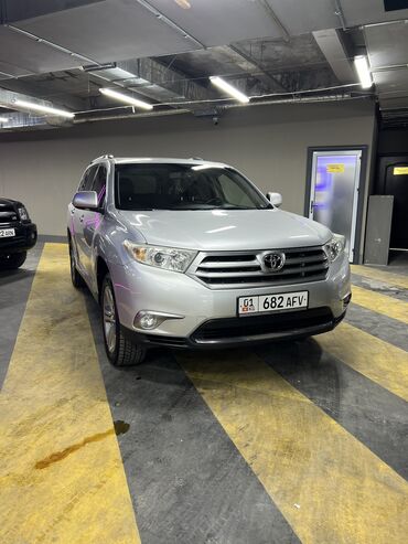 Toyota: Toyota Highlander: 2011 г., 3.5 л, Автомат, Бензин, Внедорожник