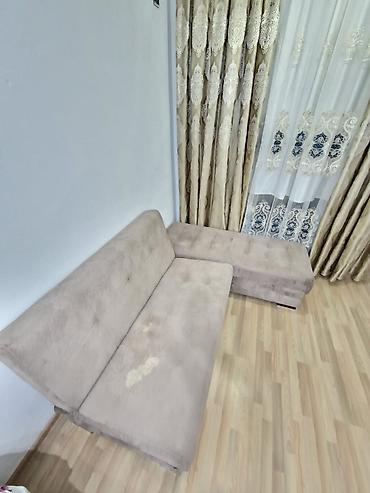 Divanlar: Künc divan – bej rəng, yumşaq məxməri/velur tipli parça ilə — 3