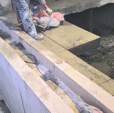 Digər tikinti xidmətləri: Beton kesme desme işleri görülür. Beton kesimi deşimi beton kesen