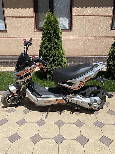 скутер мотор: Электроскутер Panther MZ 1500 (надписи на облицовке) - Тип: городской — 3