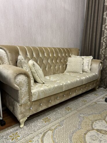 Boşqablar: Divan, Açılmayan, Bazasız, Vеlur parça