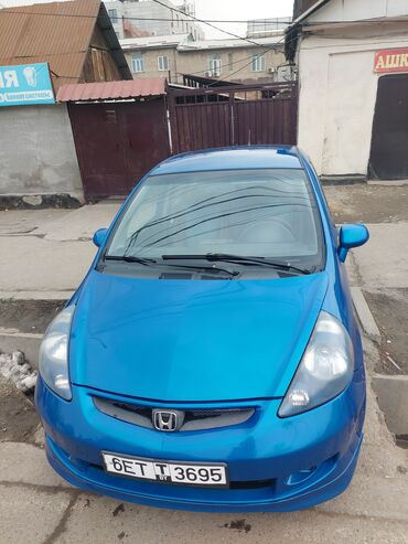 сивик левый: Honda Fit: 2008 г., 1.5 л, Автомат, Бензин, Седан