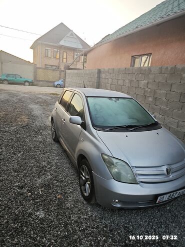 рычак на фит: Toyota ist: 2003 г., 1.5 л, Автомат, Бензин, Хетчбек