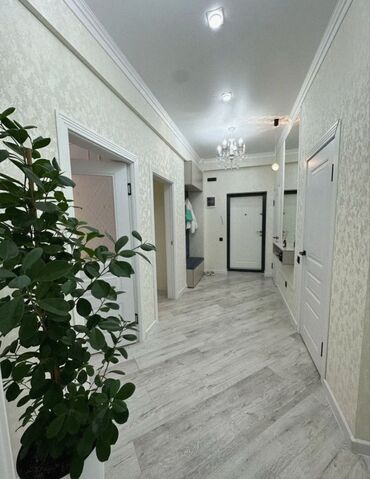 2х комнатные квартиры в джалал абаде: 3 комнаты, 100 м², Элитка, 3 этаж, Дизайнерский ремонт