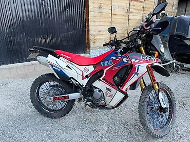 Мотоциклы: Эндуро/адвенчер мотоцикл Honda CRF 250 Rally (стилизованный в — 2