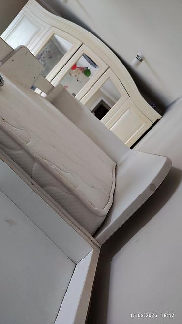 Двухъярусные детские кровати: Двухъярусная детская кровать, Б/у, ЛДСП, цвет - Белый — 5