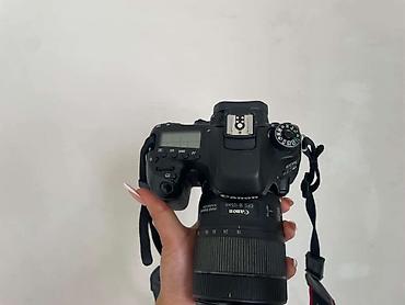 минни камера: Зеркальная камера Canon EOS с зум-объективом Canon EF‑S 18–135mm — 1