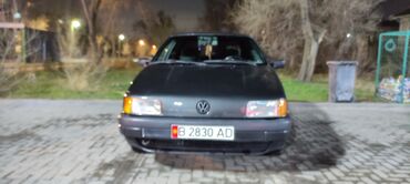пасса: Volkswagen Passat: 1992 г., 1.8 л, Механика, Бензин, Седан