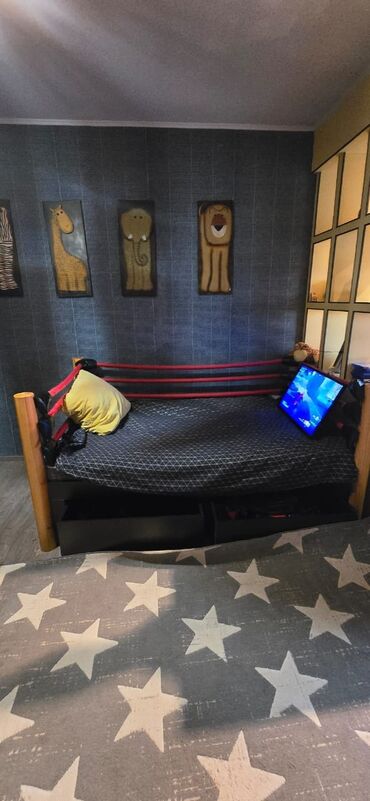 двухъярусная кровать для взрослых с диваном: Диван-кровать, цвет - Черный, Б/у