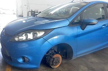 prodaj: PREDNJA MASKA BRANIK ZA FORD FIESTA OD 2008. DO 2011. GOD. | — 1
