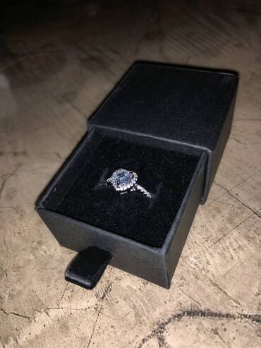 мужское кольцо серебро: Кольцо Пандора 
Новая, не ношеная 
Покупали за 2100
Серебро 
Торг есть
