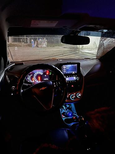 elantra 2016: Chevrolet Spark: 2016 г., 1 л, Автомат, Бензин, Хэтчбэк — 7