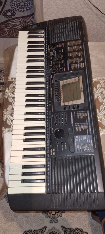 islenmis sintezatorlar: SİNTİZATOR "YAMAHA" 200 ₼ tam islekdir hec bir prablemi yoxdur unvan