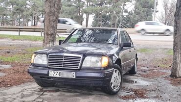Mercedes-Benz: Mercedes-Benz E 230: 2.3 l | 1990 il Sedan — 13